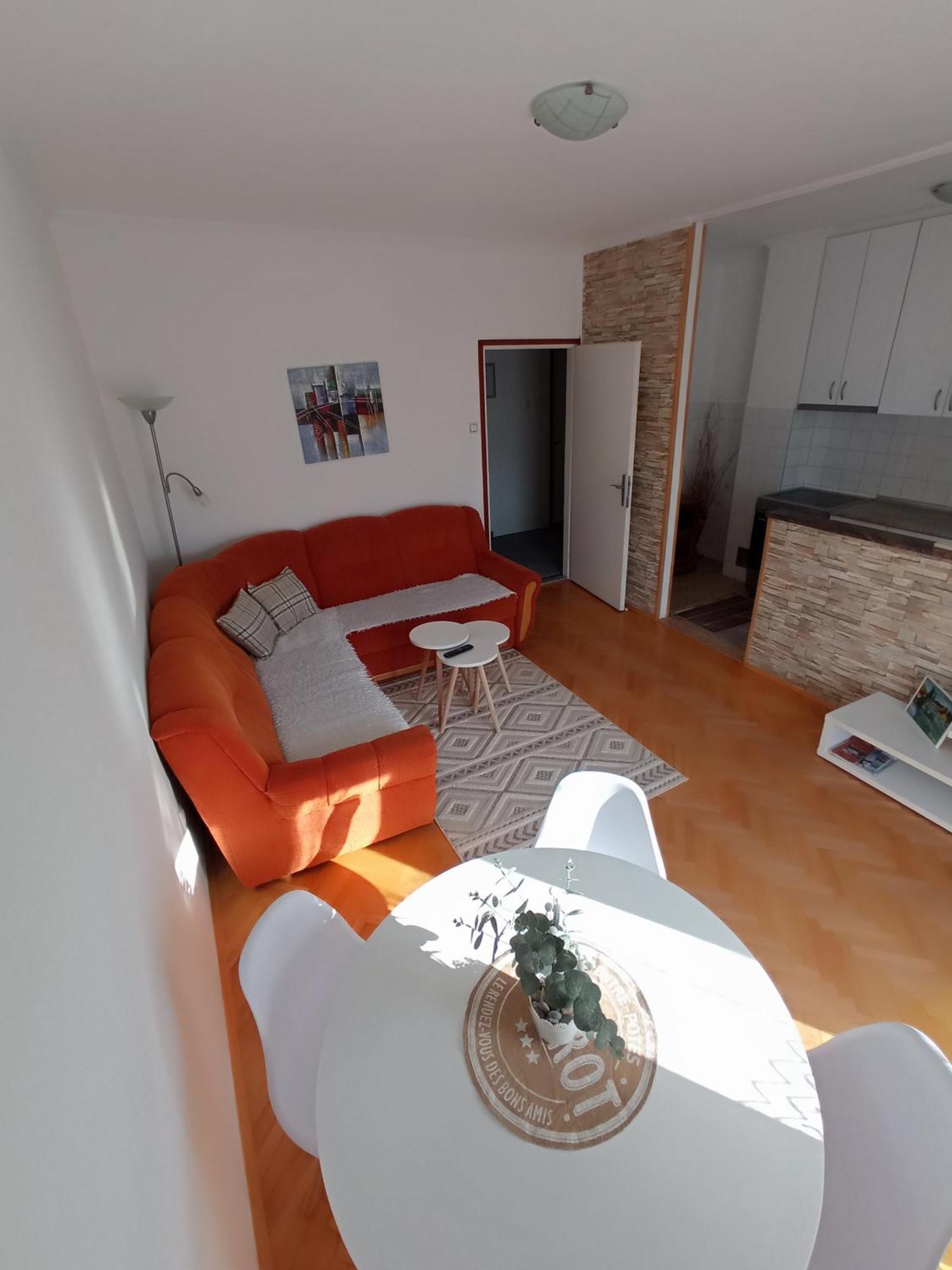 Apartman Maja トレビニエ エクステリア 写真